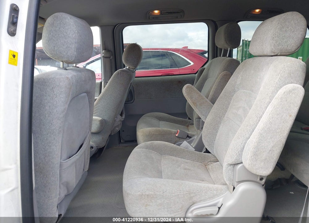2005 KIA SEDONA EX/LX VIN: KNDUP132356708456