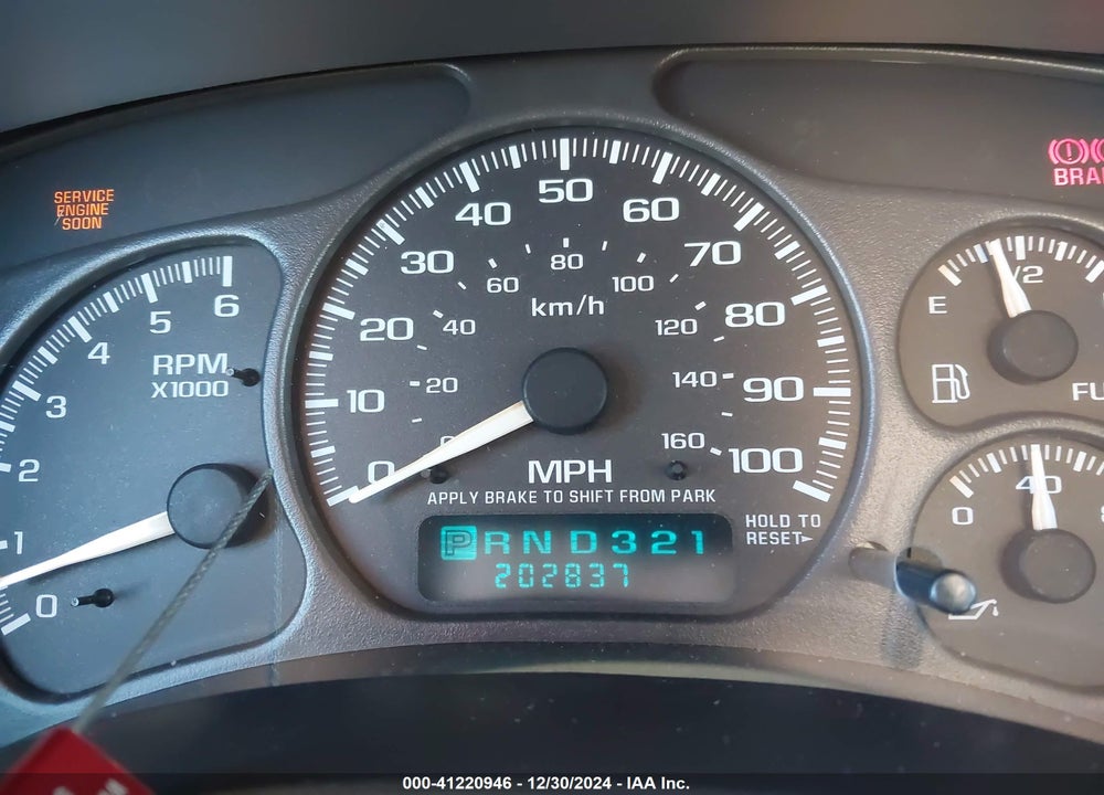 2002 CHEVROLET SILVERADO 1500 LS VIN: 2GCEC19T121212090