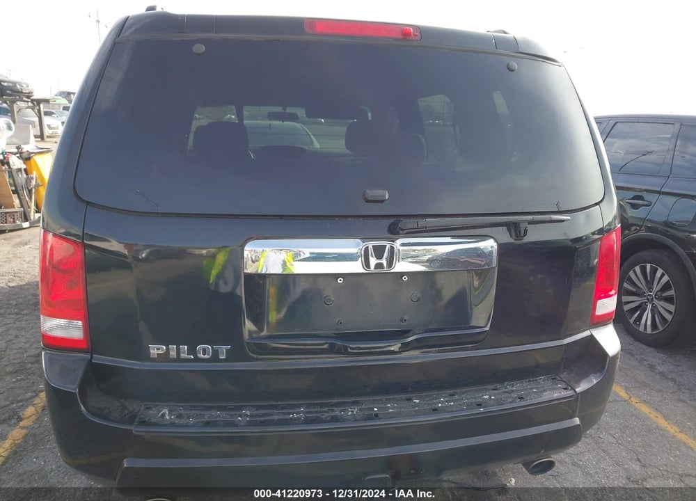 2011 HONDA PILOT EX VIN: 5FNYF3H44BB012599