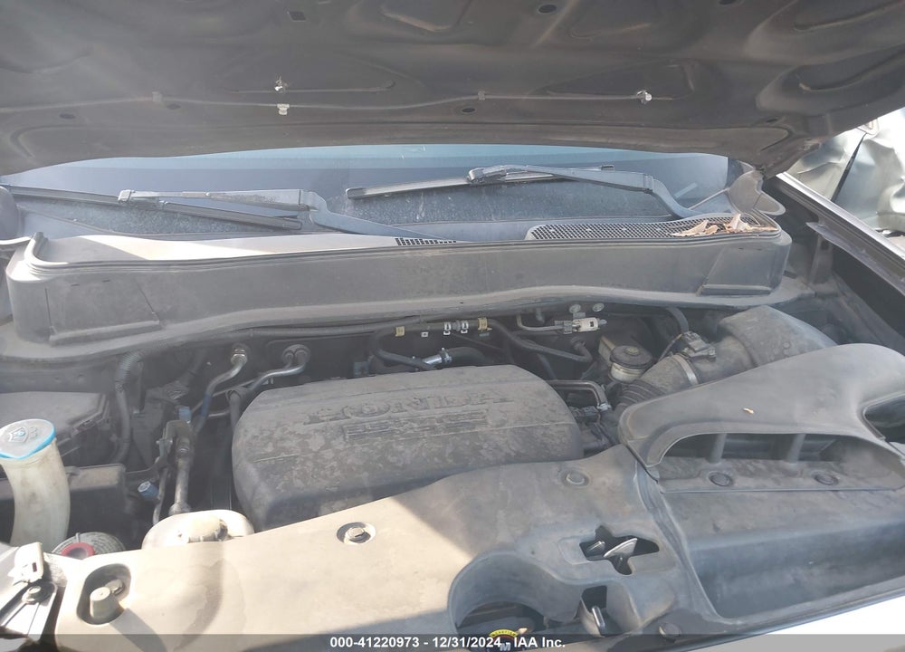 2011 HONDA PILOT EX VIN: 5FNYF3H44BB012599