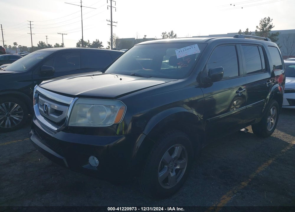 2011 HONDA PILOT EX VIN: 5FNYF3H44BB012599