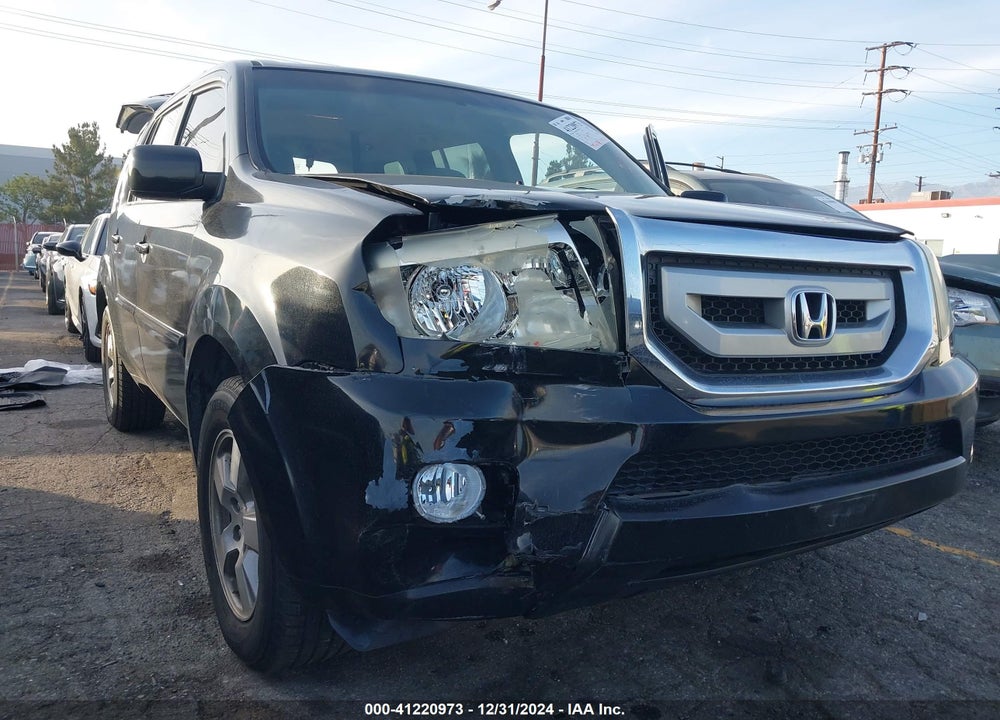 2011 HONDA PILOT EX VIN: 5FNYF3H44BB012599