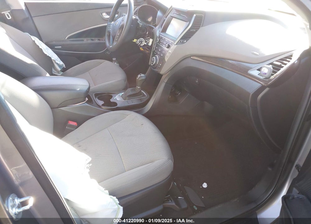 2017 HYUNDAI SANTA FE SPORT 2.4L VIN: 5NMZUDLB1HH007437