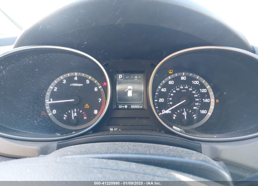 2017 HYUNDAI SANTA FE SPORT 2.4L VIN: 5NMZUDLB1HH007437
