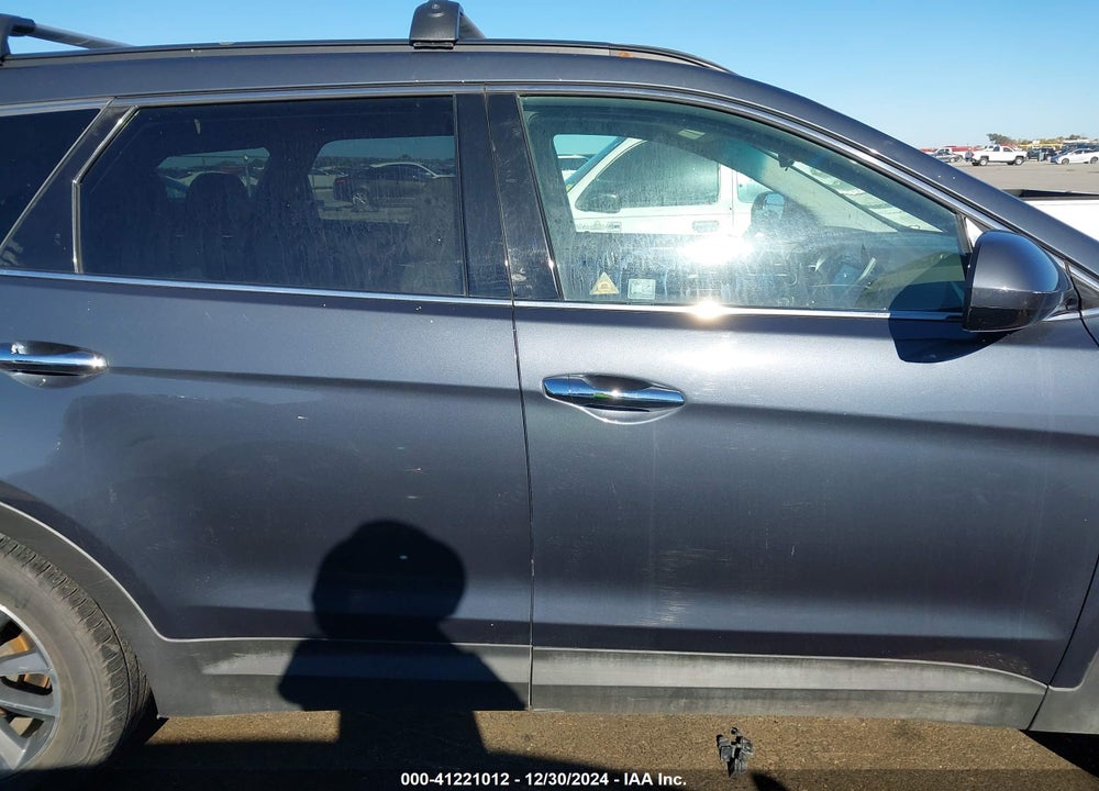 2017 HYUNDAI SANTA FE SE VIN: KM8SM4HF4HU194710