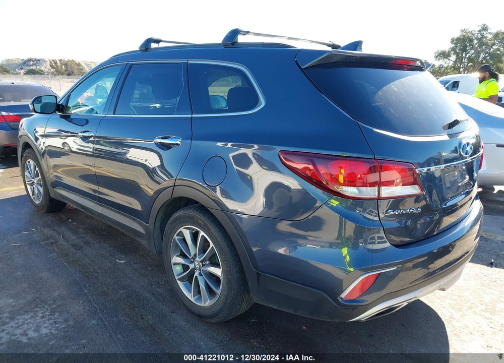 2017 HYUNDAI SANTA FE SE VIN: KM8SM4HF4HU194710