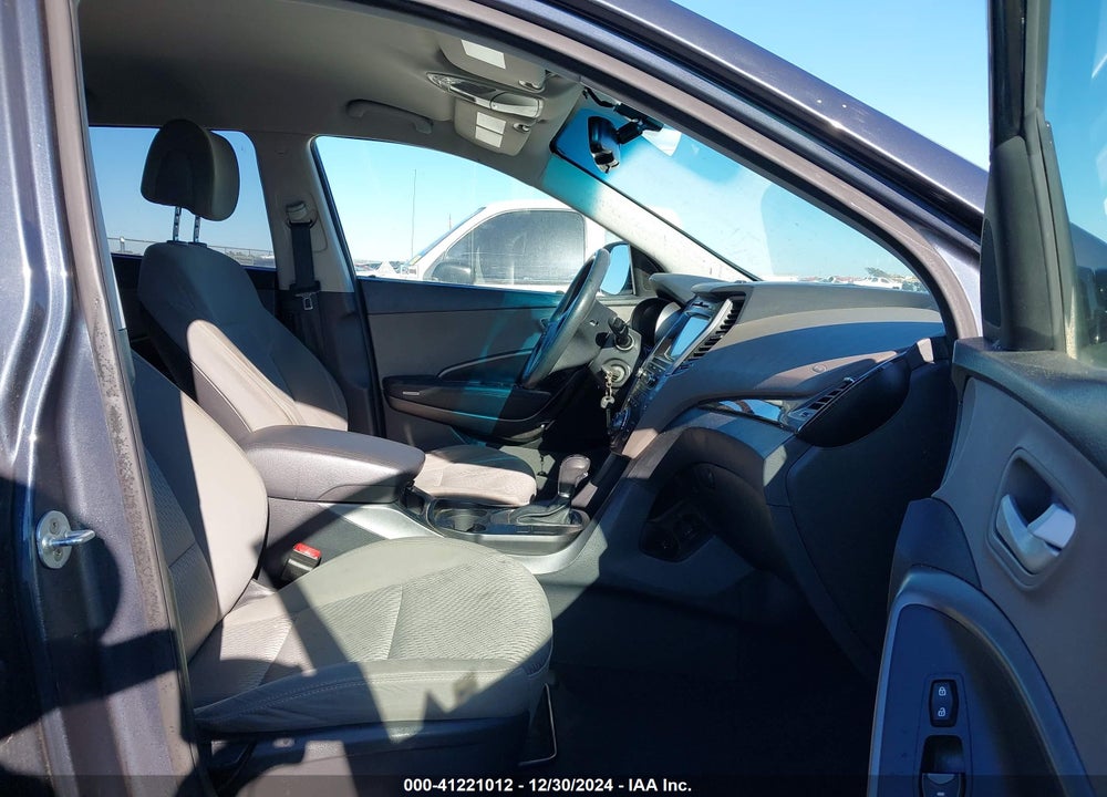 2017 HYUNDAI SANTA FE SE VIN: KM8SM4HF4HU194710