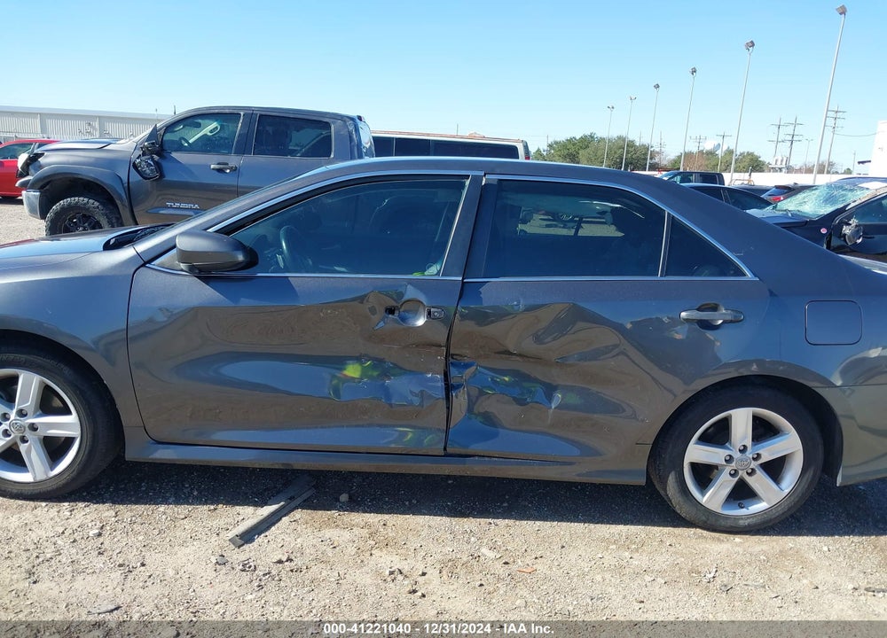 2013 TOYOTA CAMRY SE VIN: 4T1BF1FK6DU675948