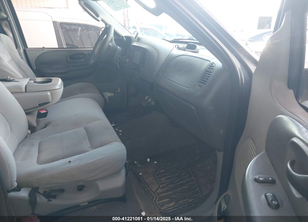 2003 FORD F-150 LARIAT/XLT VIN: 1FTRW08L13KA27866
