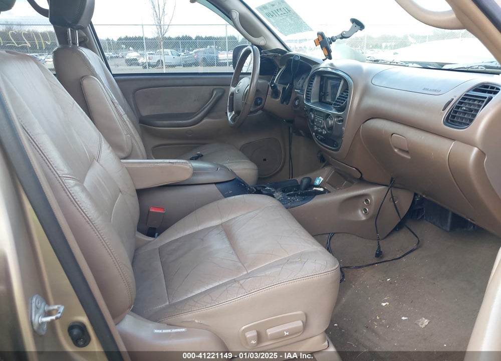 2004 TOYOTA SEQUOIA SR5 V8 VIN: 5TDBT44AX4S230660