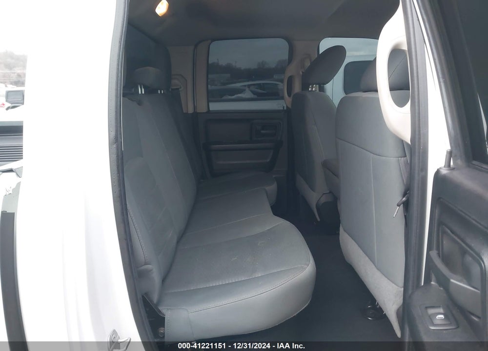 2016 RAM 1500 VIN: 1C6RR6FT9GS355904