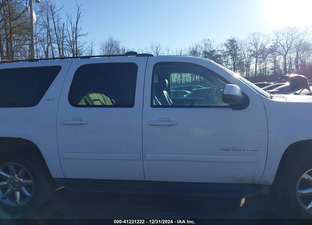 2011 GMC YUKON XL 1500 SLT VIN: 1GKS2KE38BR160292