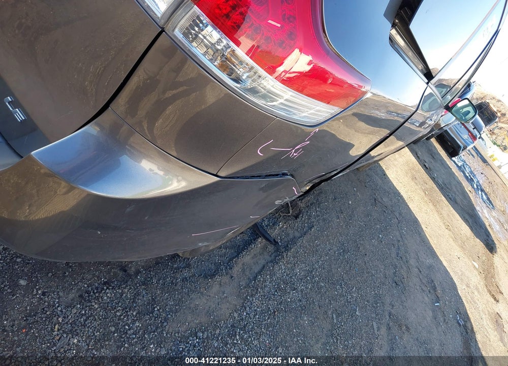 2014 TOYOTA SIENNA LE V6 8 PASSENGER VIN: 5TDKK3DC6ES464679