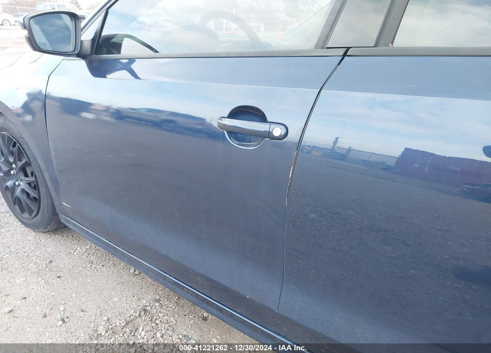 2011 VOLKSWAGEN JETTA VIN: 3VWDX7AJ6BM395036