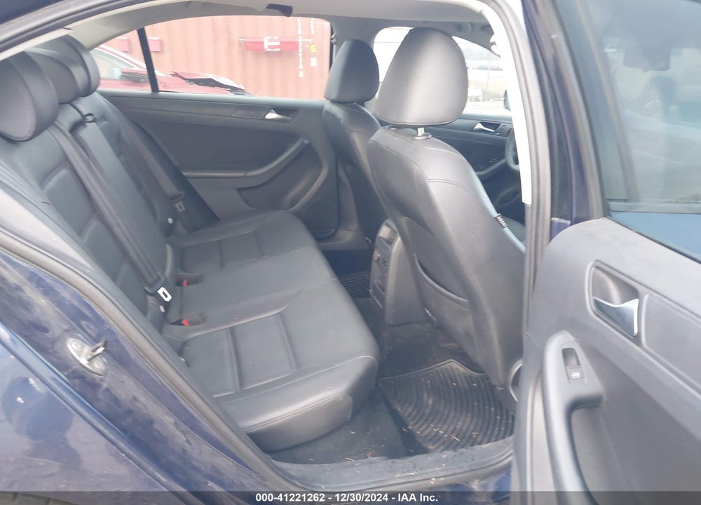 2011 VOLKSWAGEN JETTA VIN: 3VWDX7AJ6BM395036