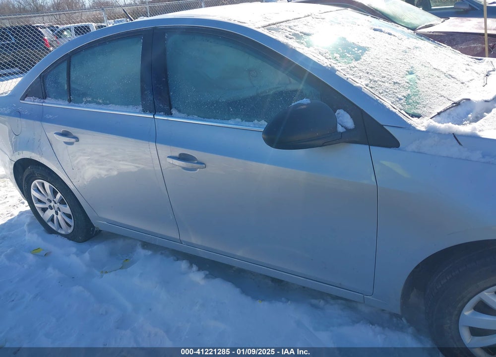 2011 CHEVROLET CRUZE LS VIN: 1G1PD5SH0B7267368