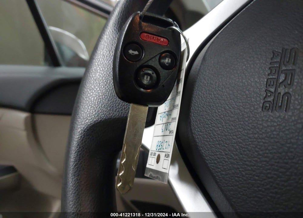 2013 HONDA CIVIC VIN: 19XFB2F81DE042705