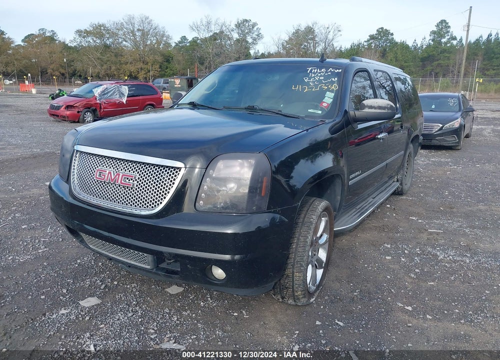 2011 GMC YUKON XL 1500 DENALI VIN: 1GKS1MEF2BR168705