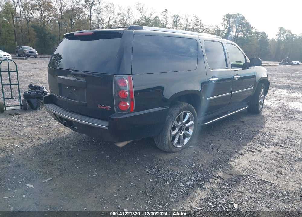 2011 GMC YUKON XL 1500 DENALI VIN: 1GKS1MEF2BR168705
