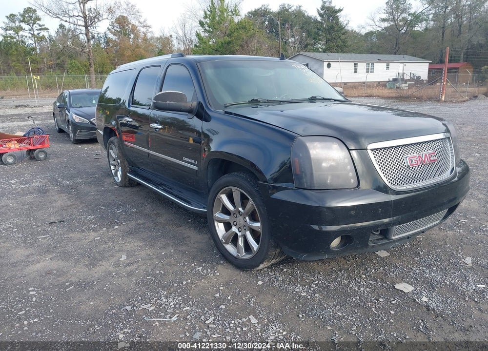 2011 GMC YUKON XL 1500 DENALI VIN: 1GKS1MEF2BR168705