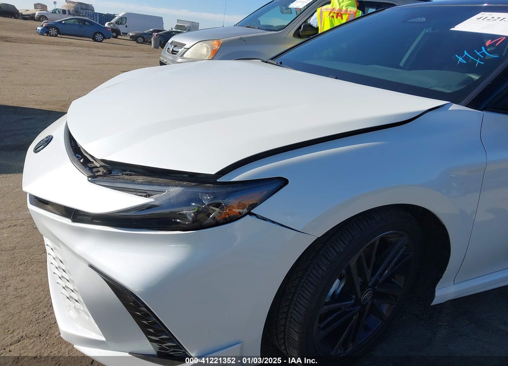 2025 TOYOTA CAMRY VIN: 4T1DAACK8SU024460