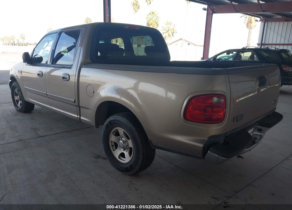 2002 FORD F-150 LARIAT/XLT VIN: 1FTRW07632KE15059