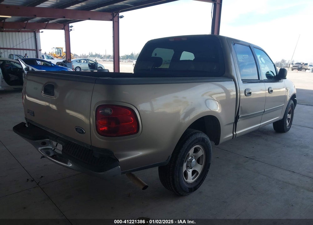 2002 FORD F-150 LARIAT/XLT VIN: 1FTRW07632KE15059