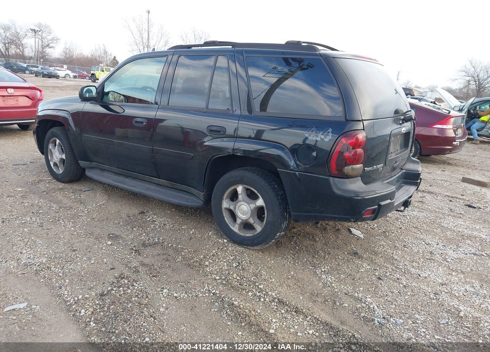 2007 CHEVROLET TRAILBLAZER LS VIN: 1GNDS13S172139235