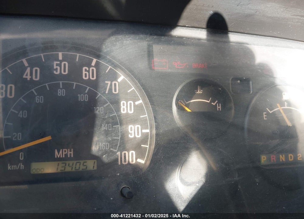 1999 ISUZU NPR VIN: JALC4B145X7017536