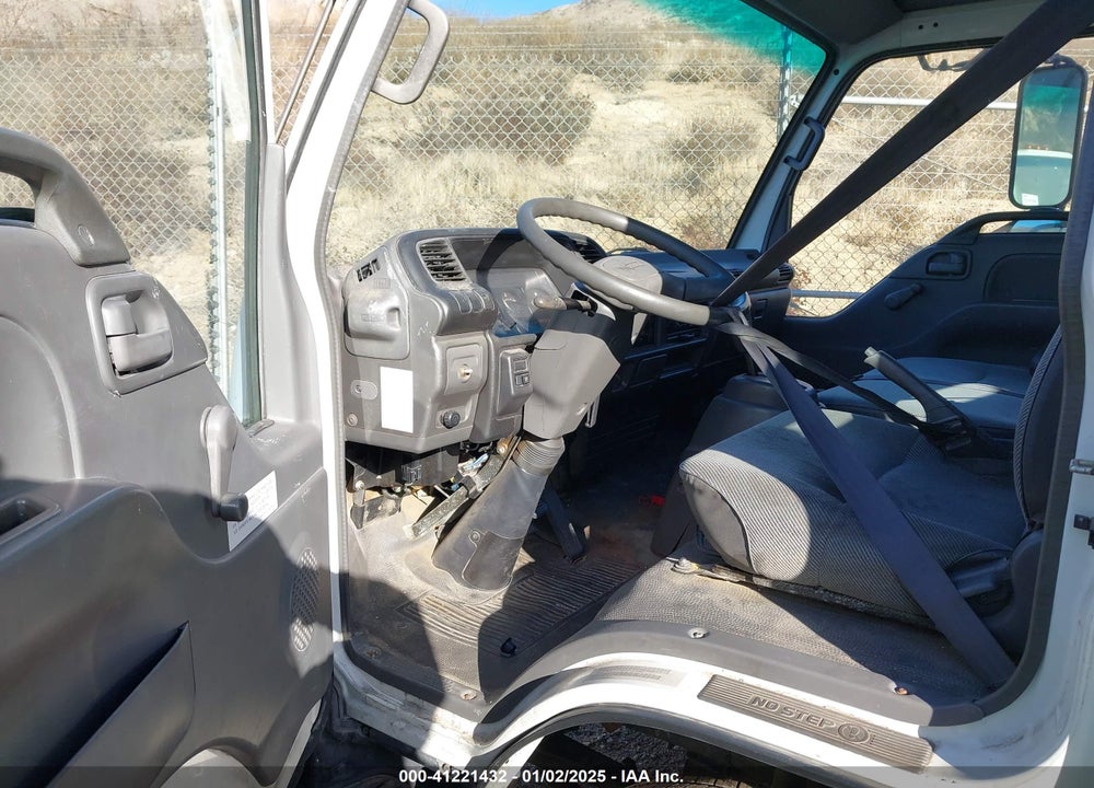 1999 ISUZU NPR VIN: JALC4B145X7017536