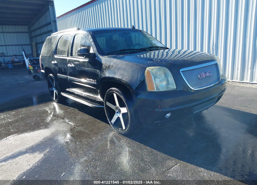 2008 GMC YUKON DENALI VIN: 1GKFK63898J102335