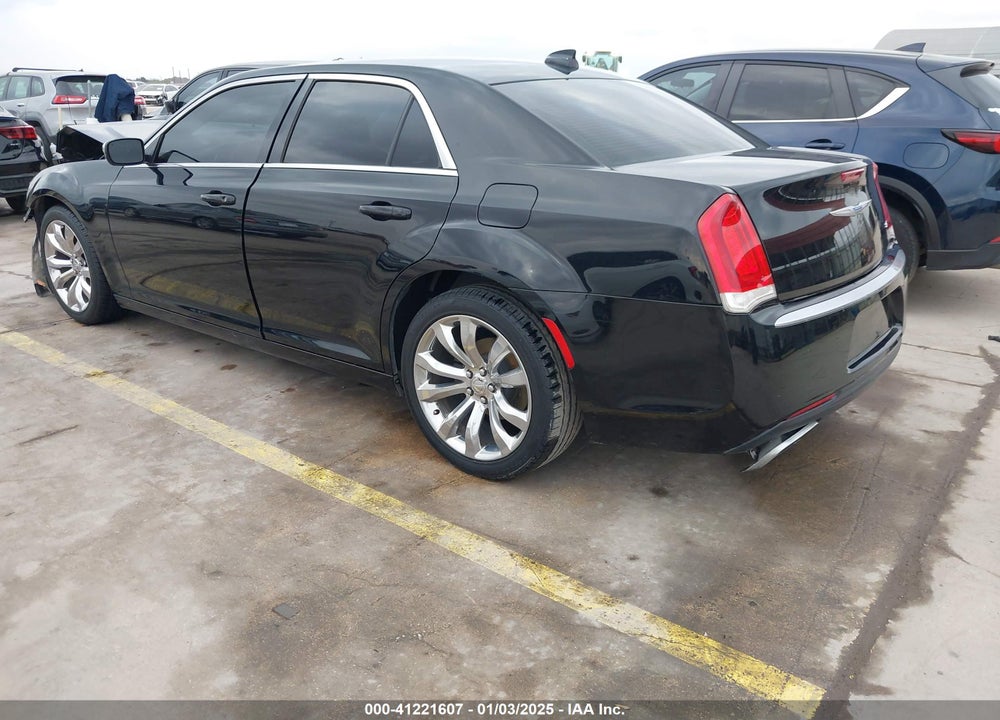 2018 CHRYSLER 300 VIN: 2C3CCAAG0JH294037