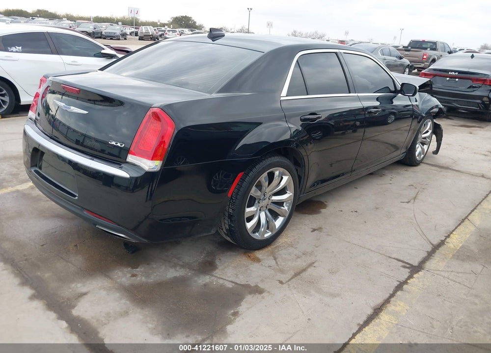 2018 CHRYSLER 300 VIN: 2C3CCAAG0JH294037