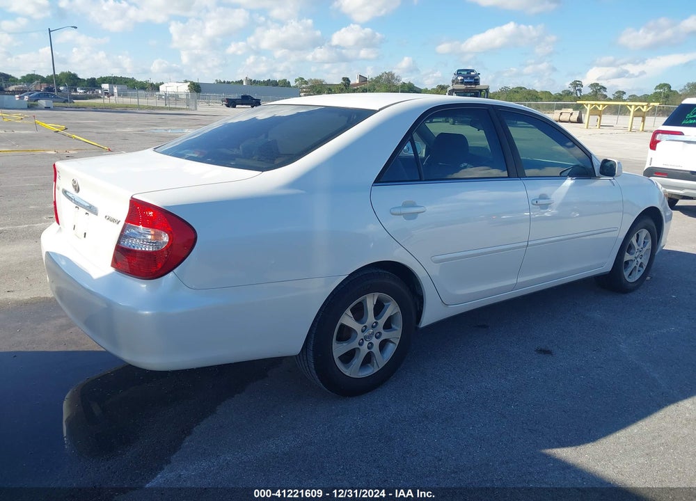 2004 TOYOTA CAMRY LE VIN: JTDBE32KX40245727