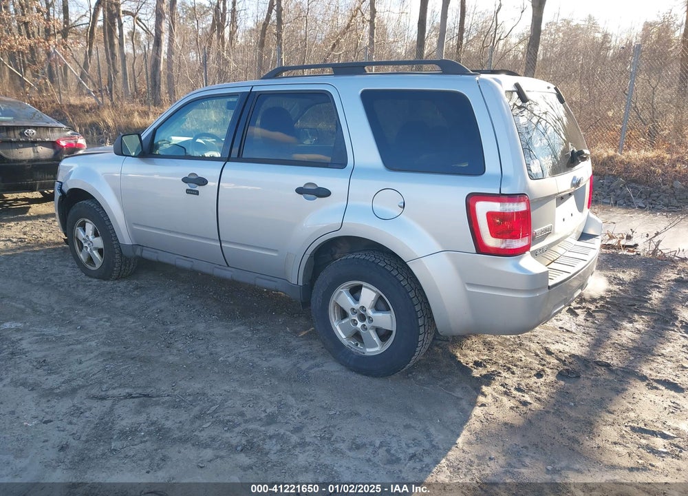 2009 FORD ESCAPE XLT VIN: 1FMCU037X9KB30469