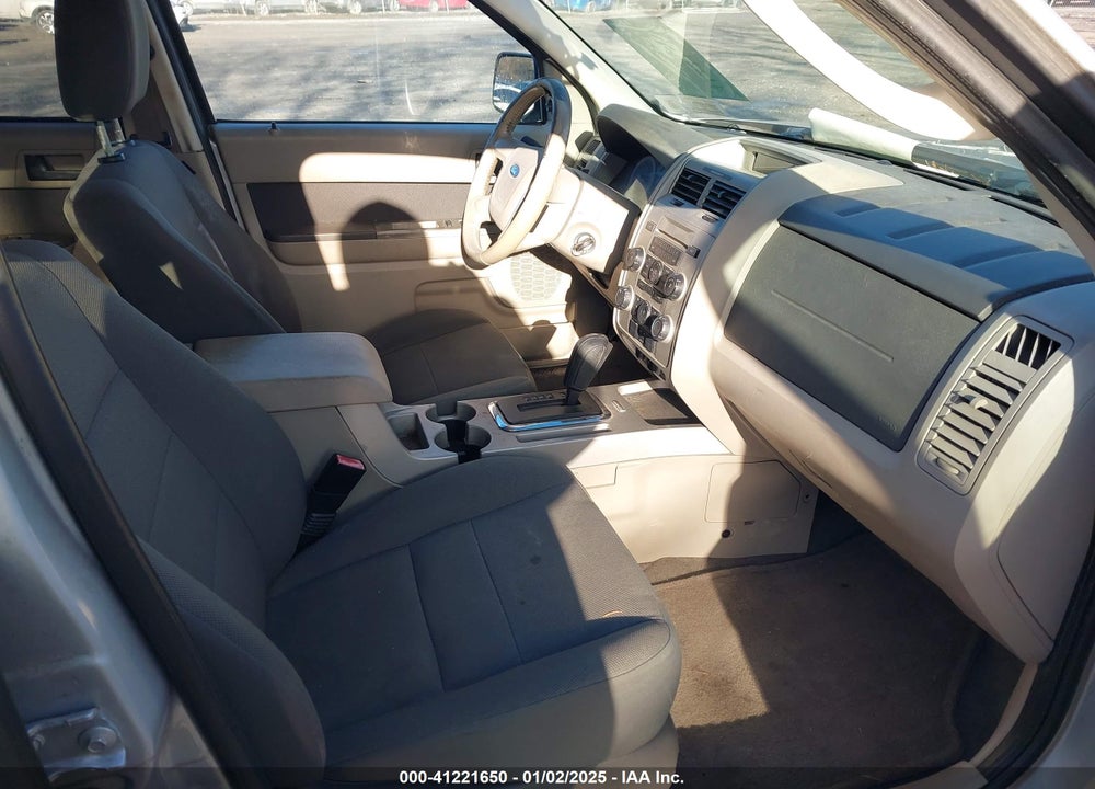 2009 FORD ESCAPE XLT VIN: 1FMCU037X9KB30469