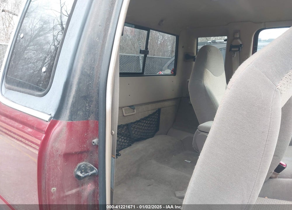 1998 MAZDA B2500 SE VIN: 4F4YR16C8WTM05389