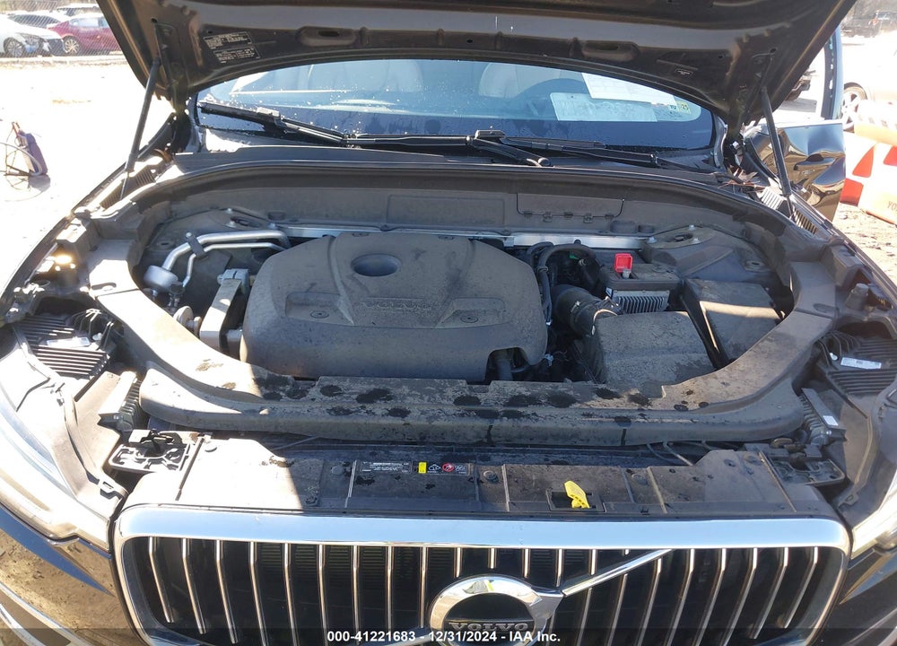 2019 VOLVO XC60 T5 INSCRIPTION VIN: LYV102DL1KB242693