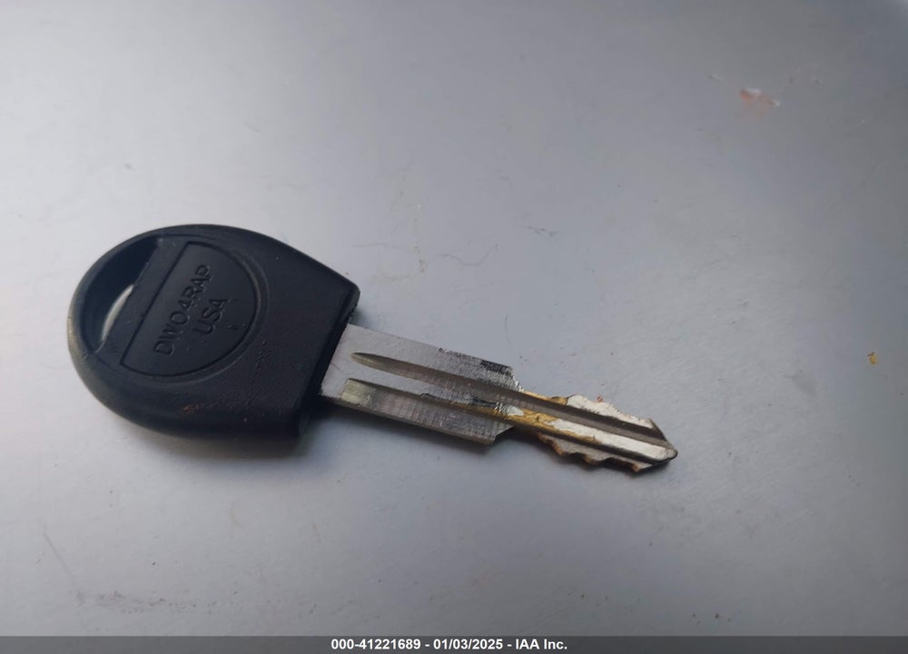 2005 CHEVROLET AVEO LS VIN: KL1TD52625B334680