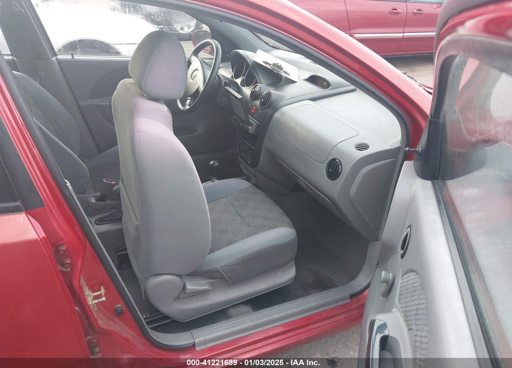 2005 CHEVROLET AVEO LS VIN: KL1TD52625B334680