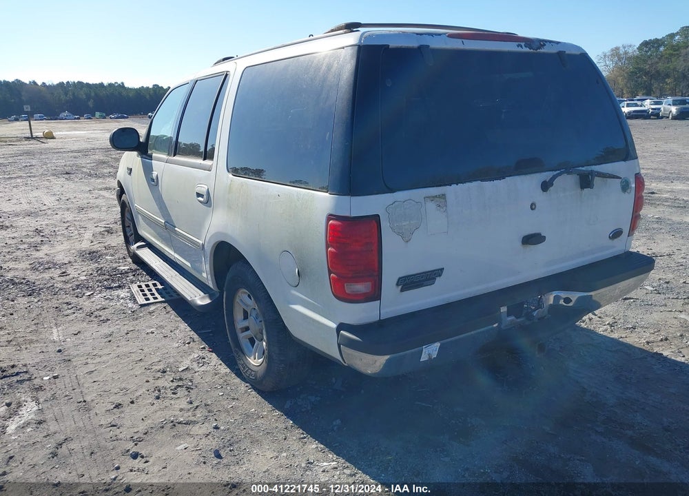 2000 FORD EXPEDITION XLT VIN: 1FMRU1561YLB93232