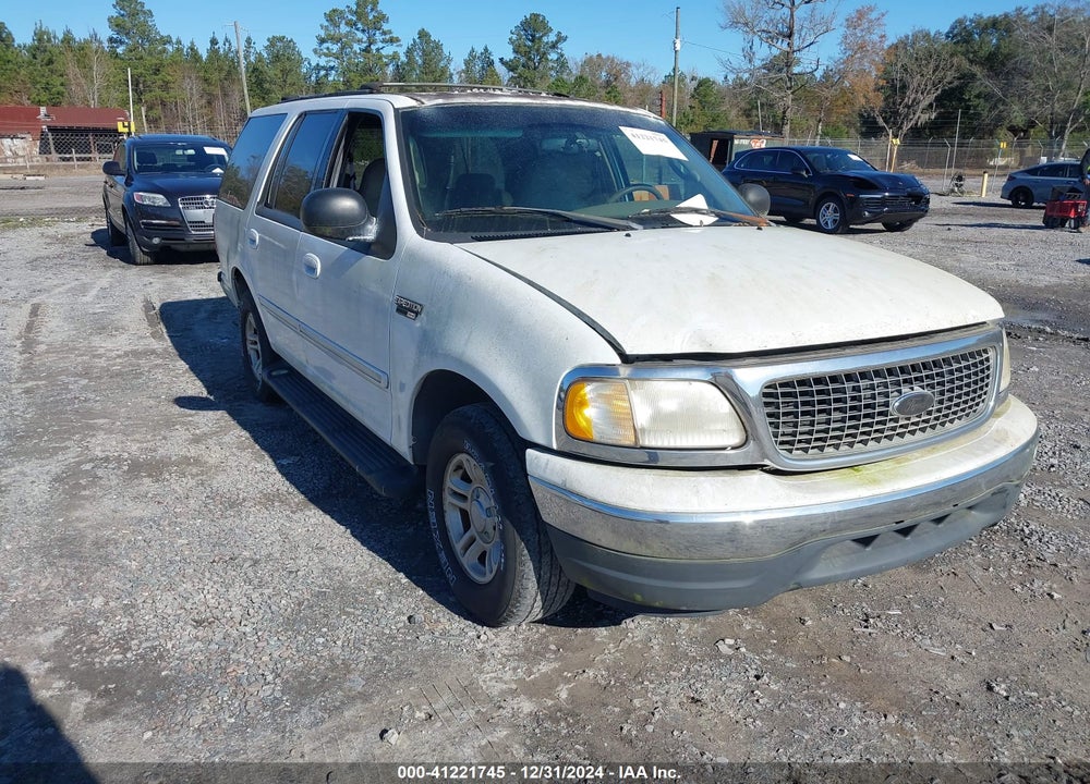 2000 FORD EXPEDITION XLT VIN: 1FMRU1561YLB93232