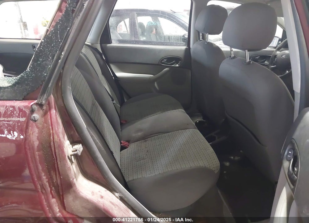 2007 FORD FOCUS VIN: 1FAFP36N27W114833