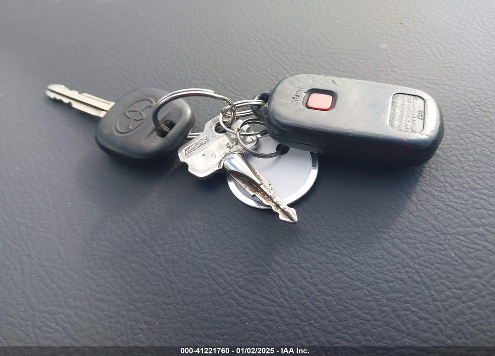 2008 TOYOTA COROLLA S VIN: 2T1BR32E68C874024