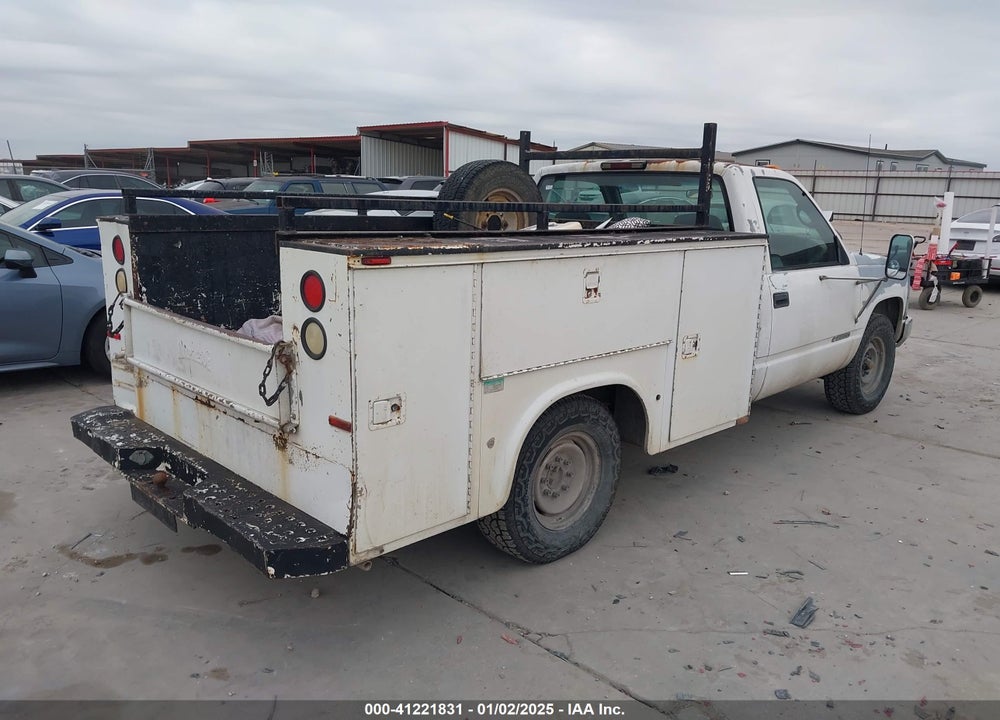 2000 CHEVROLET C2500 CHASSIS VIN: 1GBGC24R0YF412474