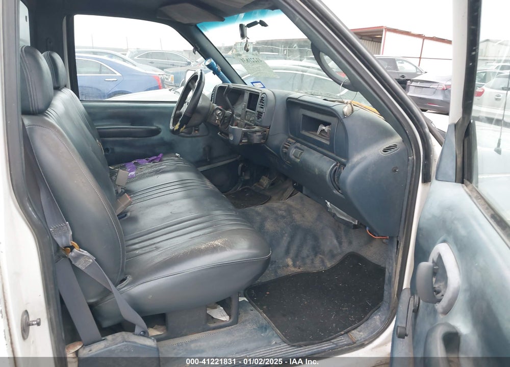 2000 CHEVROLET C2500 CHASSIS VIN: 1GBGC24R0YF412474