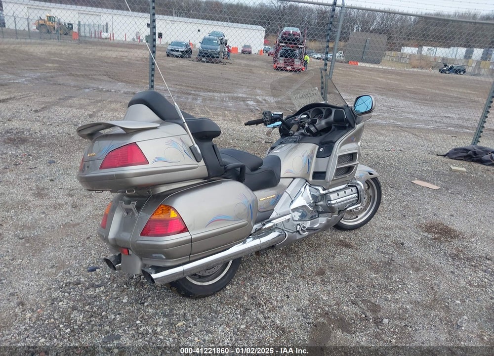 2003 HONDA GL1800 VIN: 1HFSC47013A201956