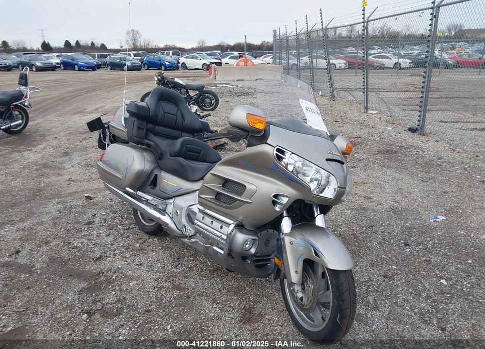 2003 HONDA GL1800 VIN: 1HFSC47013A201956