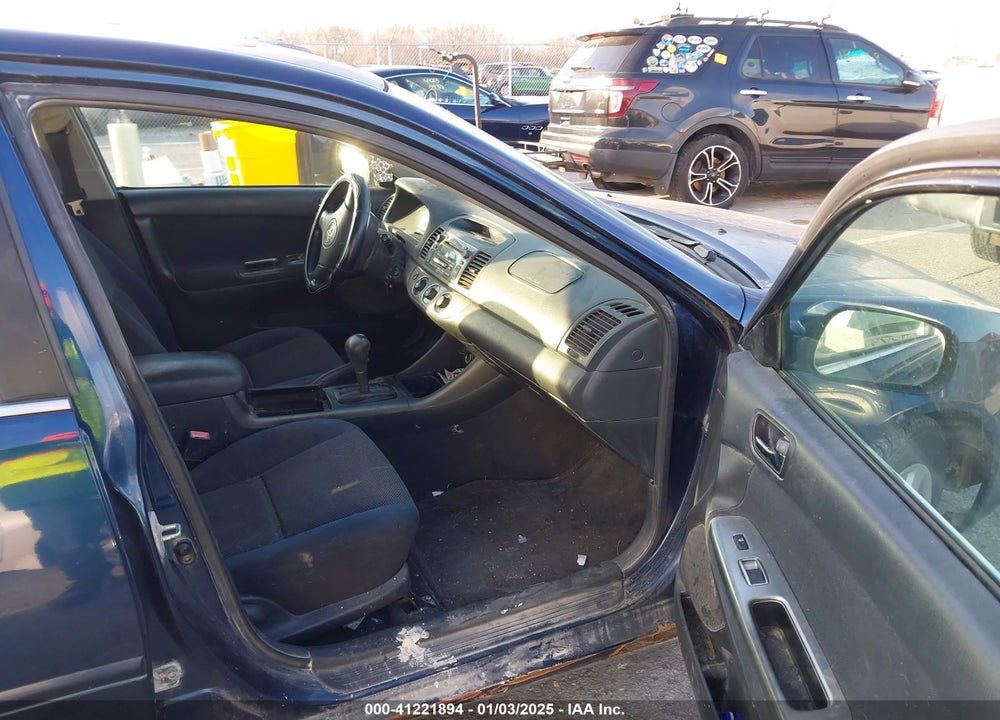 2002 TOYOTA CAMRY SE VIN: 4T1BE32K12U533721