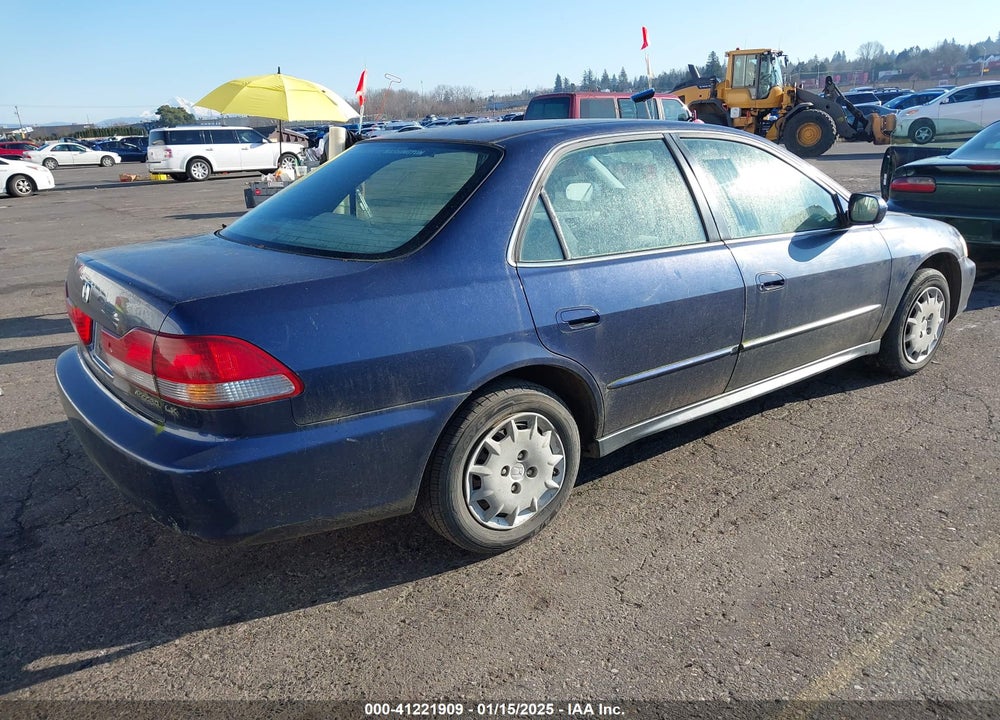2001 HONDA ACCORD 2.3 LX VIN: JHMCG55401C028395